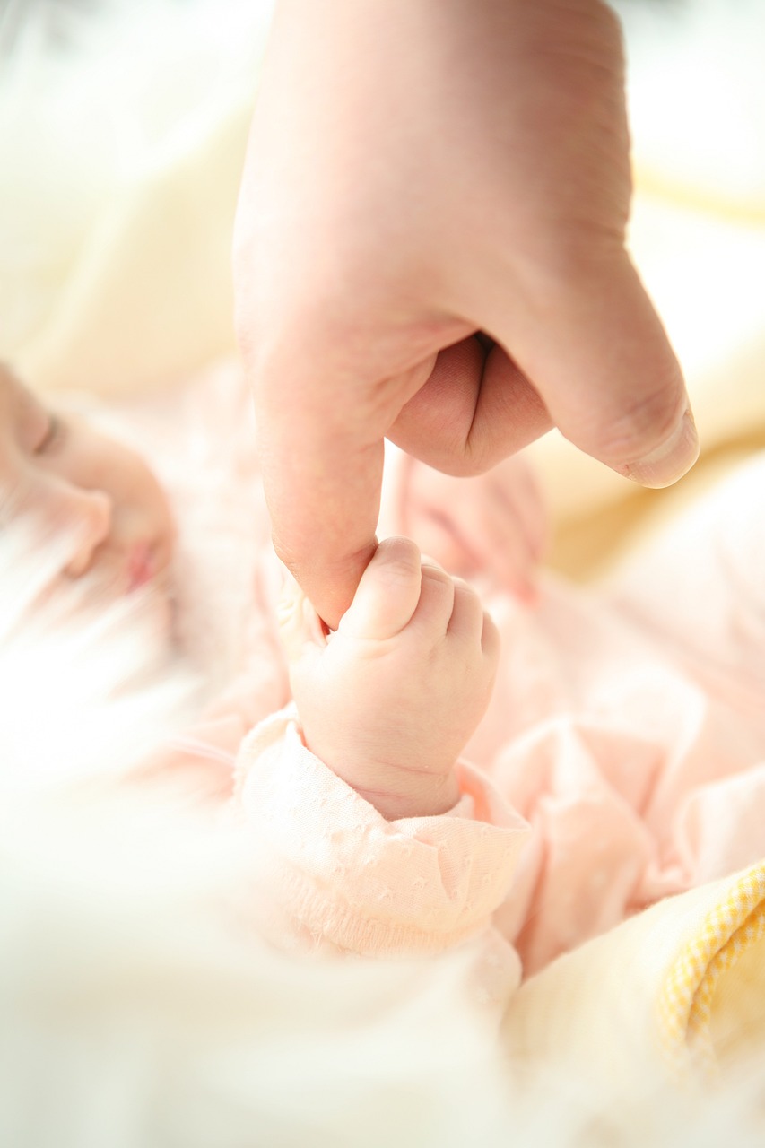 entdecken sie alles, was ihr baby braucht! von hochwertiger babyausstattung bis hin zu nützlichen pflegeprodukten – bei uns finden sie die besten empfehlungen für die bedürfnisse ihres kleinen schatzes.